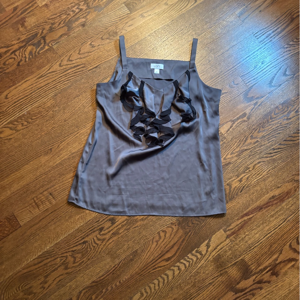 LOFT Charcoal Sleeveless Tank Top